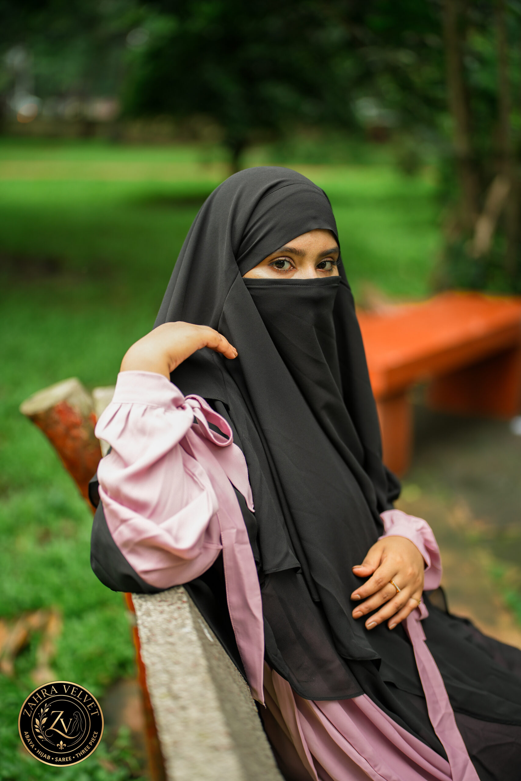 Pink Color Abaya & Black Hijab Combo - Image 2
